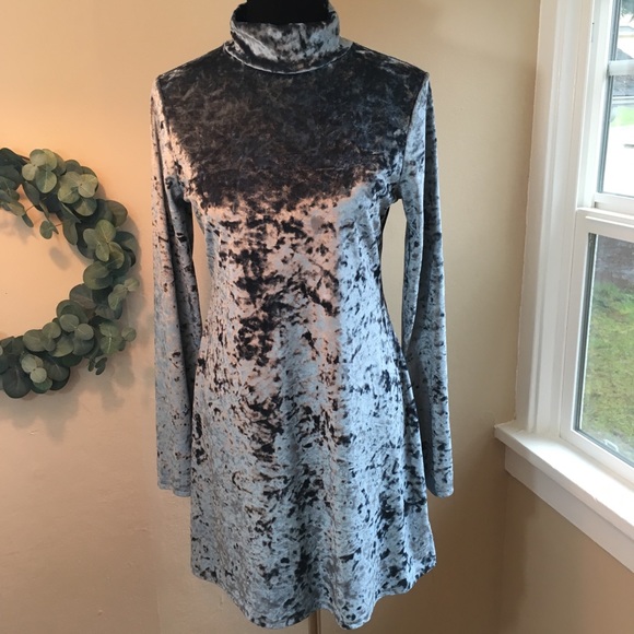 Kimchi Blue Urban Outfitters Blue Velvet Dress - Picture 3 of 7